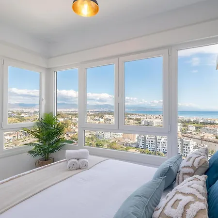 Fantastico Estudio Con Vistas Panoramicas Al Mar 토레몰리노스