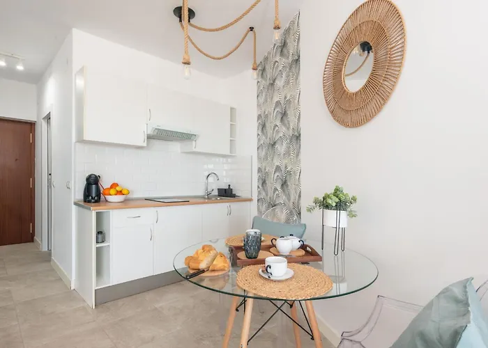 Fantástico Estudio Con Vistas Panorámicas Al Mar