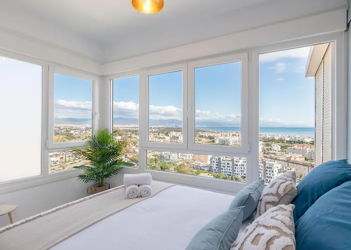 Fantástico Estudio Con Vistas Panorámicas Al Mar Torremolinos